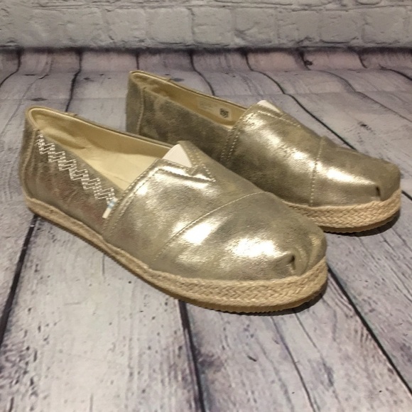 Toms Shoes - Toms Gold espadrilles Sz 5Y or 7M